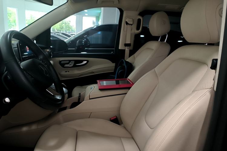Used Mercedes-Benz V-Class 2022 V 260 Prestige Edition Left Front Seat