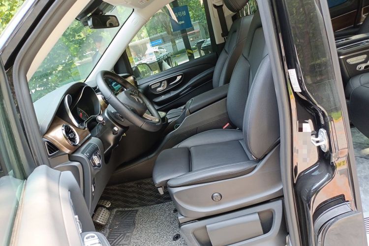 Used Mercedes-Benz V-Class 2022 V 260 Prestige Edition Left Front Seat
