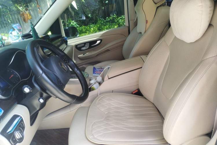 Used Mercedes-Benz V-Class 2022 V 260 Avantgarde Edition Left Front Seat
