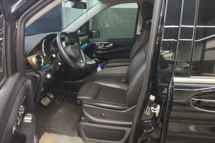 Used Mercedes-Benz V-Class 2022 V 260 Prestige Edition Left Front Seat