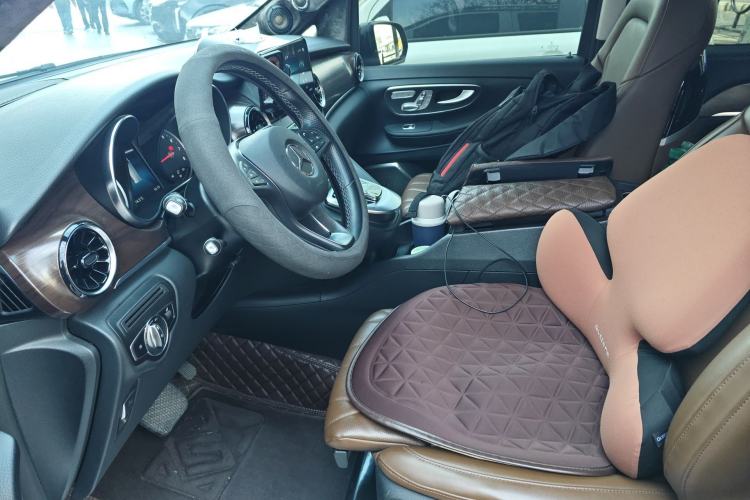 Used Mercedes-Benz V-Class 2022 V 260 Avantgarde Edition Left Front Seat