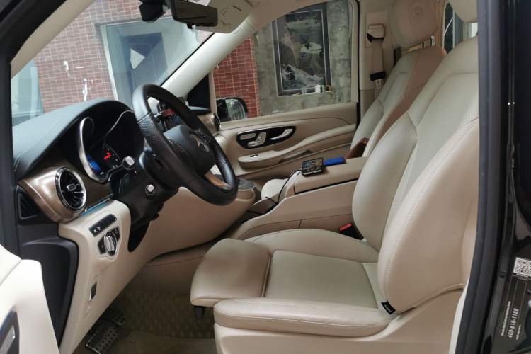 Used Mercedes-Benz V-Class 2022 V 260 L Long Wheelbase Prestige Edition Left Front Seat
