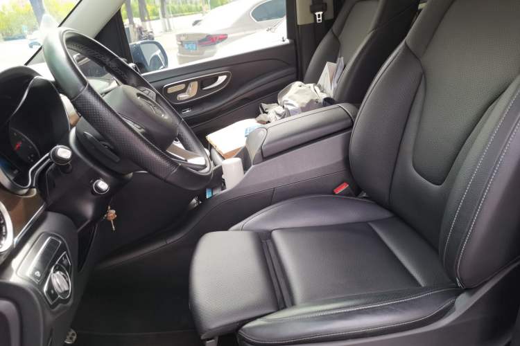Used Mercedes-Benz V-Class 2022 V 260 Prestige Edition Left Front Seat