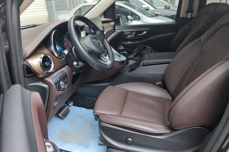 Used Mercedes-Benz V-Class 2022 V 260 L Long-wheelbase Luxury Edition Left Front Seat