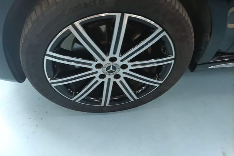 Used Mercedes-Benz V-Class 2022 V 260 L Long-wheelbase Luxury Edition Left Front Wheel Hub