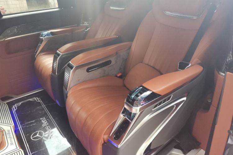 Used Mercedes-Benz V-Class 2022 V 260 Avantgarde Edition Left Rear Seat