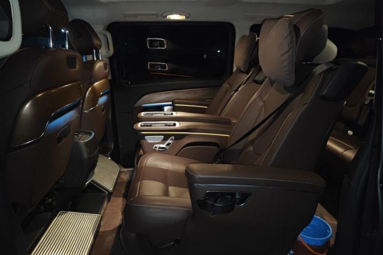 Used Mercedes-Benz V-Class 2022 V 260 L Long-wheelbase Luxury Edition Left Rear Seat