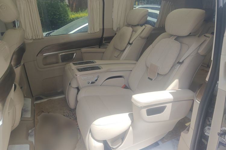 Used Mercedes-Benz V-Class 2022 V 260 L Long-wheelbase Luxury Edition Left Rear Seat