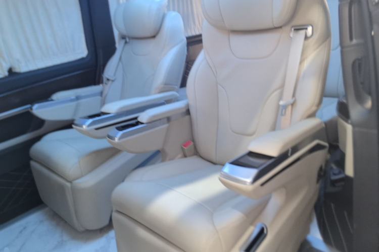 Used Mercedes-Benz V-Class 2022 V 260 Avantgarde Edition Left Rear Seat