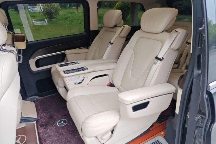 Used Mercedes-Benz V-Class 2022 V 260 Avantgarde Edition Left Rear Seat