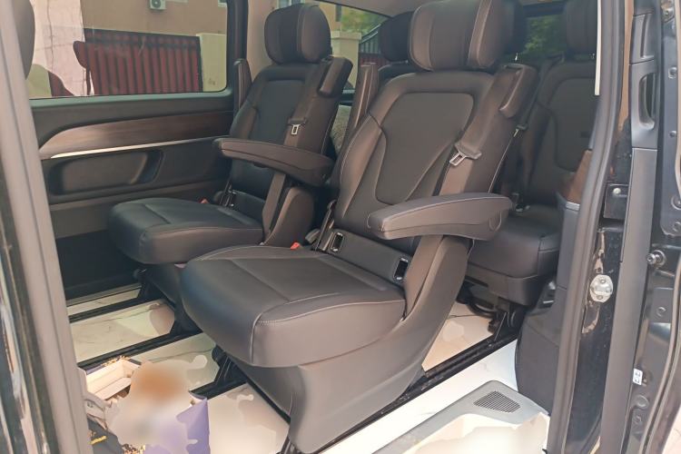 Used Mercedes-Benz V-Class 2022 V 260 Avantgarde Edition Left Rear Seat