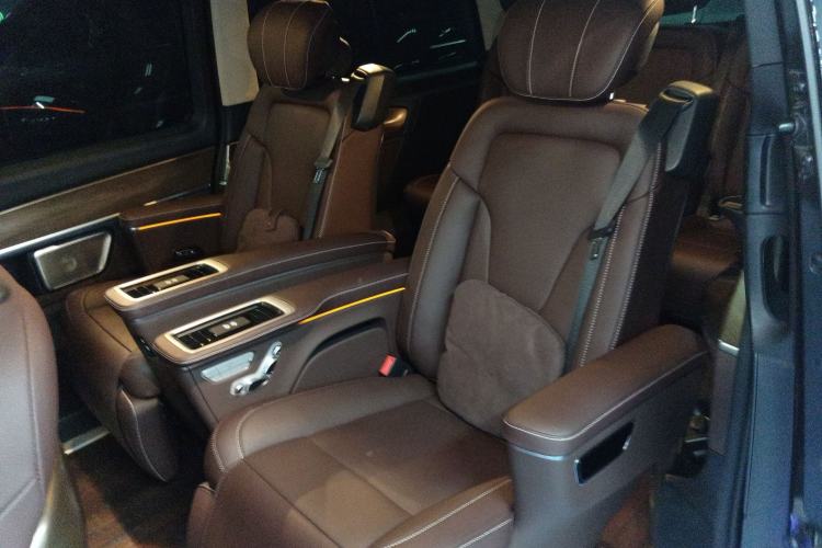 Used Mercedes-Benz V-Class 2022 V 260 L Long Wheelbase Prestige Edition Left Rear Seat