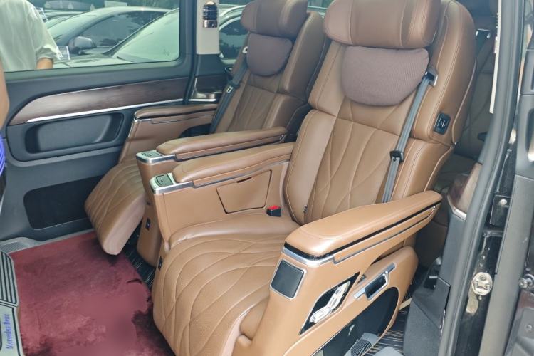 Used Mercedes-Benz V-Class 2022 V 260 Avantgarde Edition Left Rear Seat
