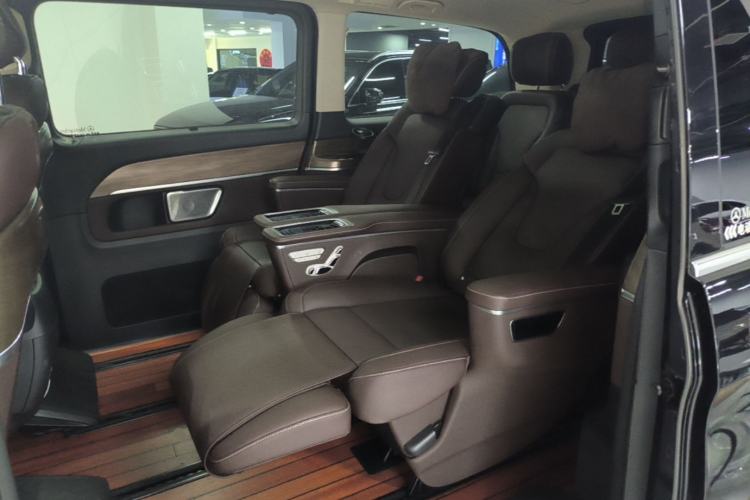 Used Mercedes-Benz V-Class 2022 V 260 Prestige Edition Left Rear Seat