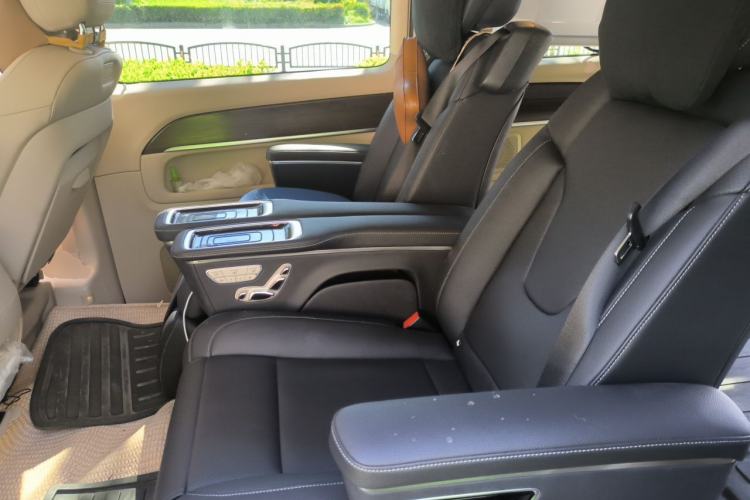 Used Mercedes-Benz V-Class 2022 V 260 Avantgarde Edition Left Rear Seat