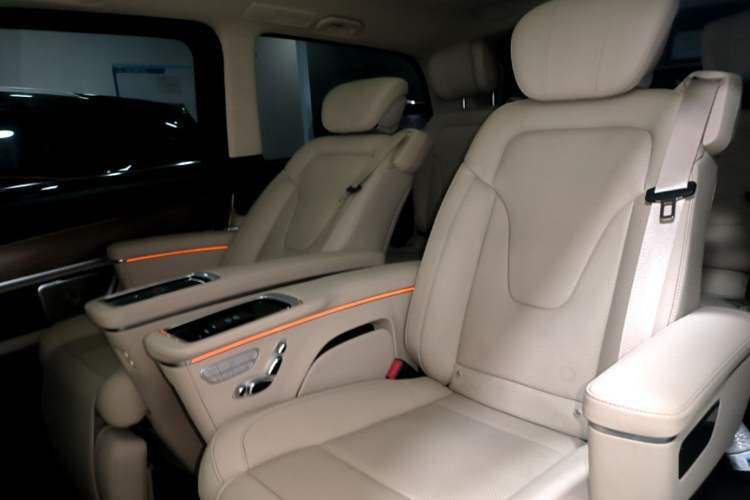 Used Mercedes-Benz V-Class 2022 V 260 Prestige Edition Left Rear Seat