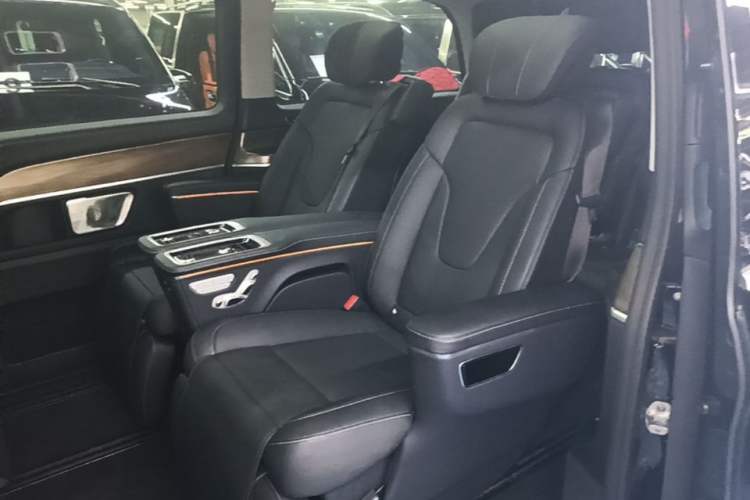 Used Mercedes-Benz V-Class 2022 V 260 Prestige Edition Left Rear Seat