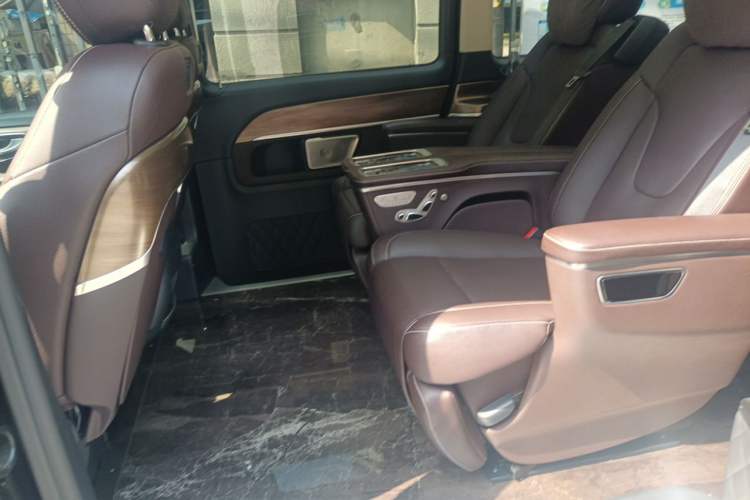Used Mercedes-Benz V-Class 2022 V 260 L Long Wheelbase Prestige Edition Left Rear Seat
