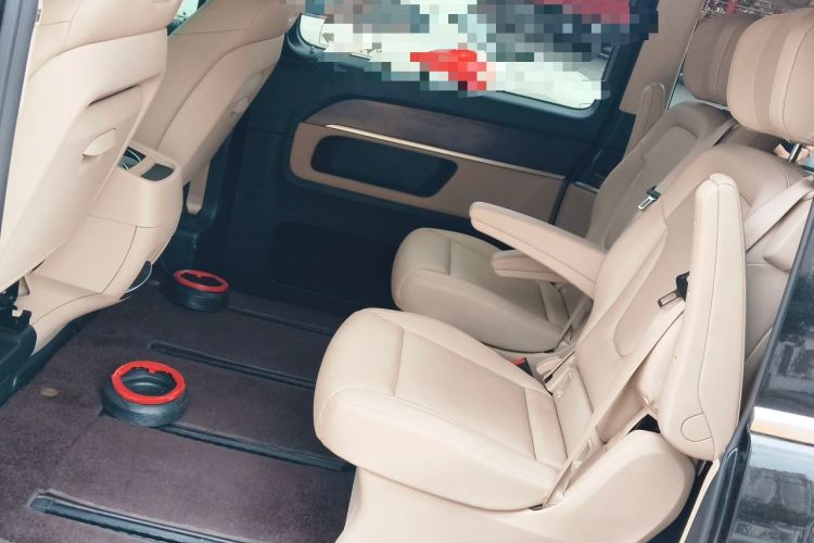 Used Mercedes-Benz V-Class 2022 V 260 Avantgarde Edition Left Rear Seat