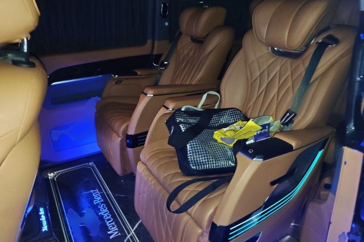 Used Mercedes-Benz V-Class 2022 V 260 Avantgarde Edition Left Rear Seat