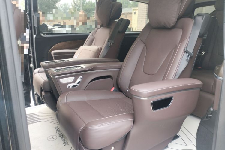 Used Mercedes-Benz V-Class 2022 V 260 L Long-wheelbase Luxury Edition Left Rear Seat