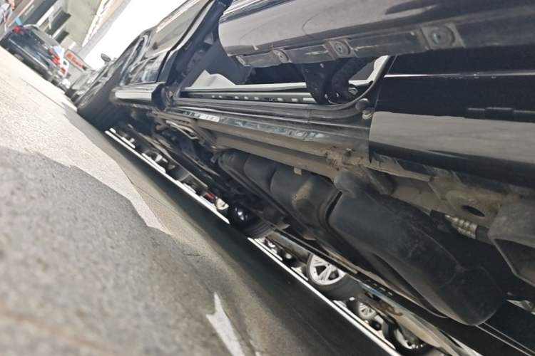 Used Mercedes-Benz V-Class 2022 V 260 L Long-wheelbase Luxury Edition Left Side Sill