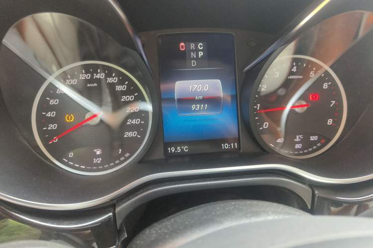Used Mercedes-Benz V-Class 2022 V 260 L Long Wheelbase Prestige Edition Odometer Close Up