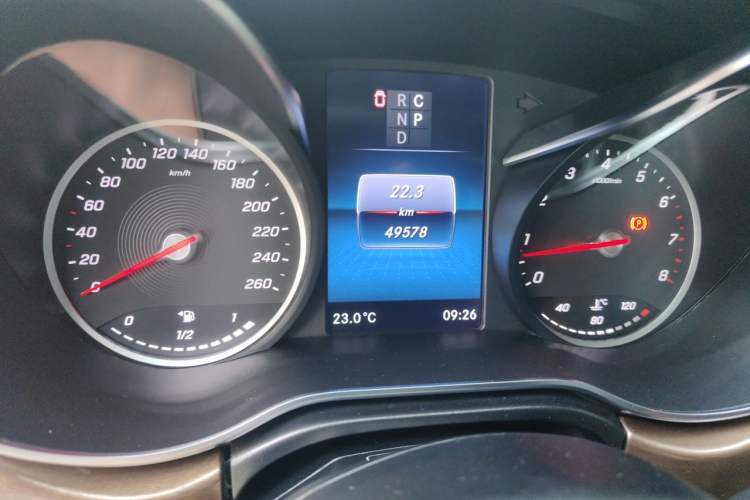 Used Mercedes-Benz V-Class 2022 V 260 L Long Wheelbase Prestige Edition Odometer Close Up