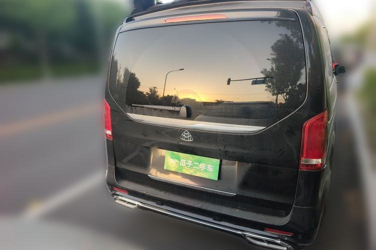 Used Mercedes-Benz V-Class  Rear