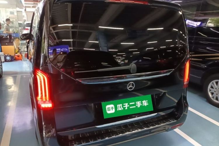 Used Mercedes-Benz V-Class 2022 V 260 L Long-wheelbase Luxury Edition Rear