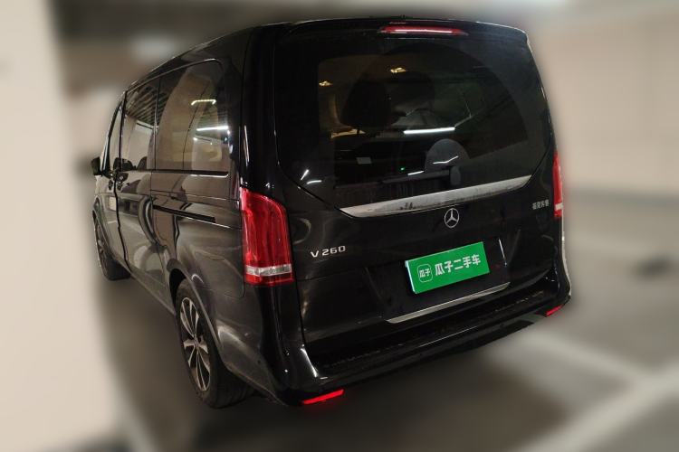 Used Mercedes-Benz V-Class 2022 V 260 Avantgarde Edition Rear Left 45 Deg