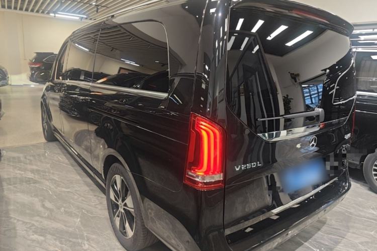 Used Mercedes-Benz V-Class 2022 V 260 L Long Wheelbase Prestige Edition Rear Left 45 Deg