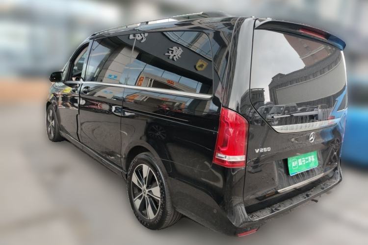 Used Mercedes-Benz V-Class 2022 V 260 Prestige Edition Rear Left 45 Deg