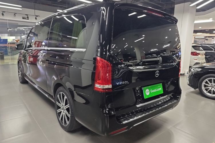 Used Mercedes-Benz V-Class 2022 V 260 L Long-wheelbase Luxury Edition Rear Left 45 Deg