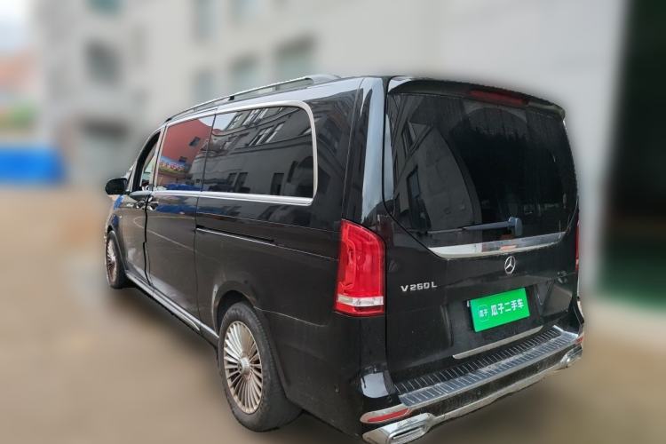 Used Mercedes-Benz V-Class 2022 V 260 L Long-wheelbase Luxury Edition Rear Left 45 Deg