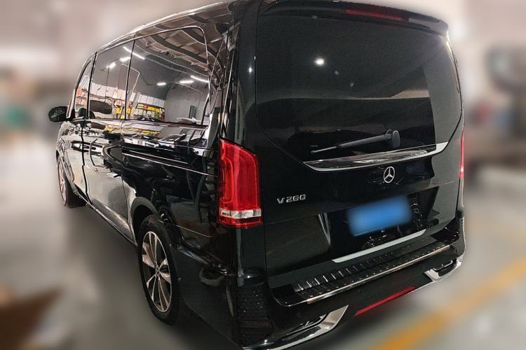 Used Mercedes-Benz V-Class 2022 V 260 Avantgarde Edition Rear Left 45 Deg