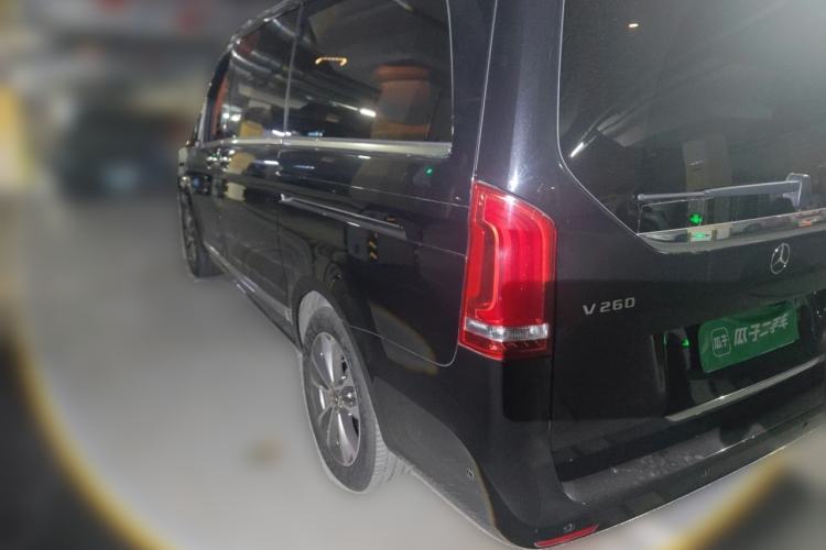 Used Mercedes-Benz V-Class 2022 V 260 Avantgarde Edition Rear Left 45 Deg