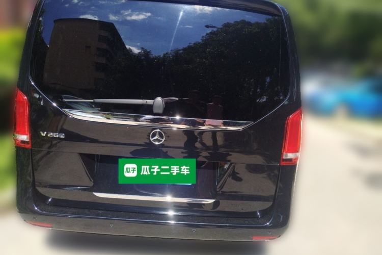 Used Mercedes-Benz V-Class 2022 V 260 Avantgarde Edition Rear