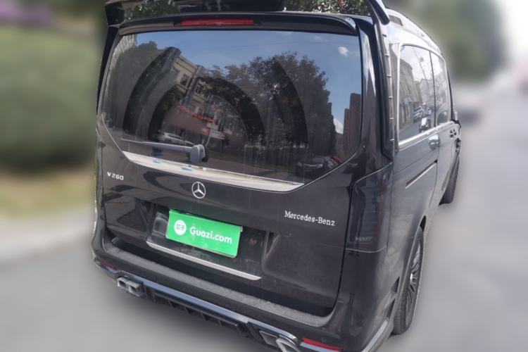Used Mercedes-Benz V-Class 2022 V 260 Avantgarde Edition Rear Right 45 Deg