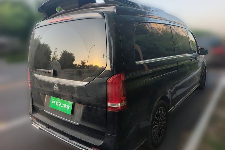 Used Mercedes-Benz V-Class  Rear Right 45 Deg