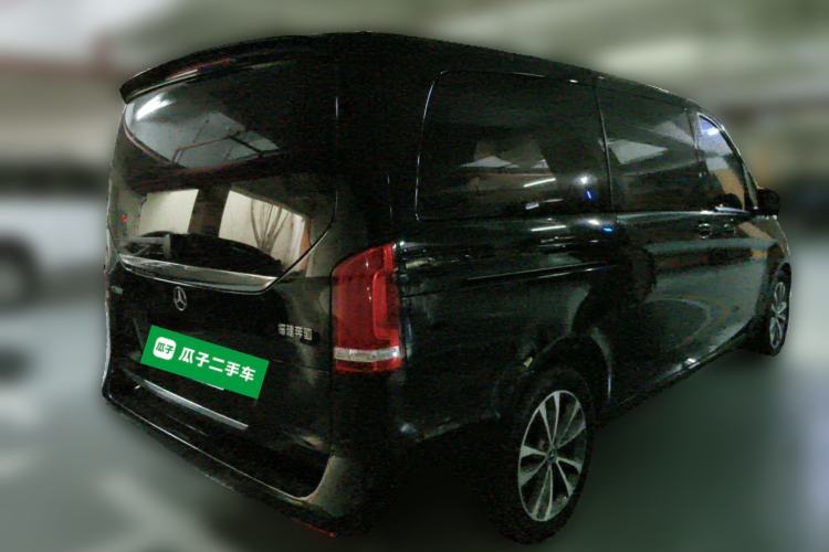Used Mercedes-Benz V-Class 2022 V 260 Avantgarde Edition Rear Right 45 Deg