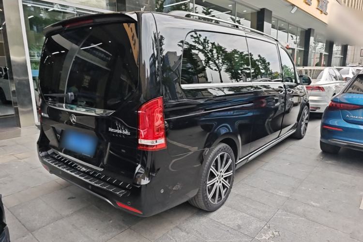 Used Mercedes-Benz V-Class 2022 V 260 L Long-wheelbase Luxury Edition Rear Right 45 Deg
