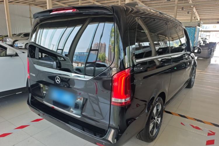 Used Mercedes-Benz V-Class 2022 V 260 Prestige Edition Rear Right 45 Deg