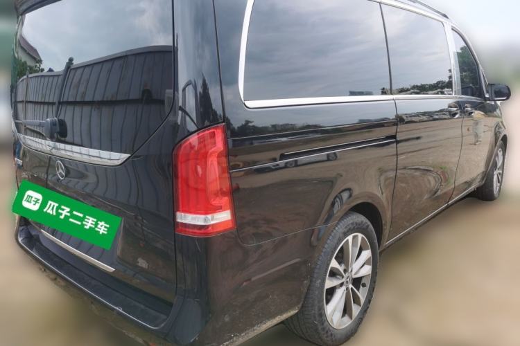 Used Mercedes-Benz V-Class 2022 V 260 Avantgarde Edition Rear Right 45 Deg