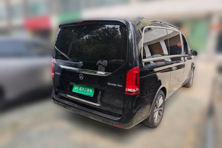 Used Mercedes-Benz V-Class 2022 V 260 Avantgarde Edition Rear Right 45 Deg