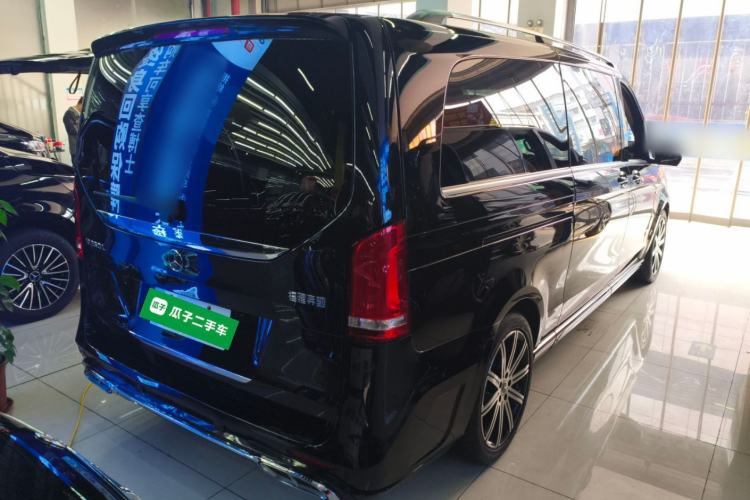 Used Mercedes-Benz V-Class 2022 V 260 L Long-wheelbase Luxury Edition Rear Right 45 Deg