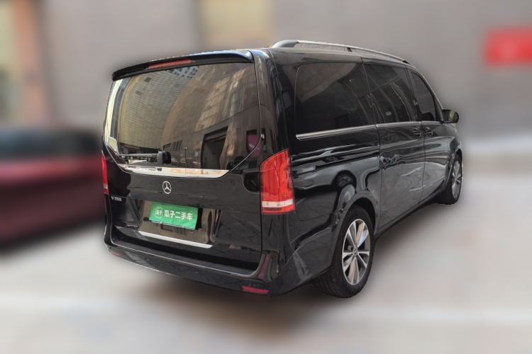 Used Mercedes-Benz V-Class 2022 V 260 Avantgarde Edition Rear Right 45 Deg