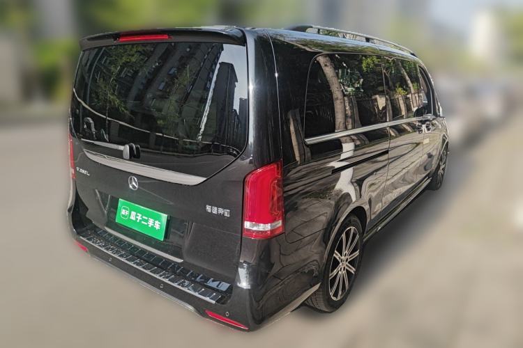Used Mercedes-Benz V-Class 2022 V 260 L Long-wheelbase Luxury Edition Rear Right 45 Deg