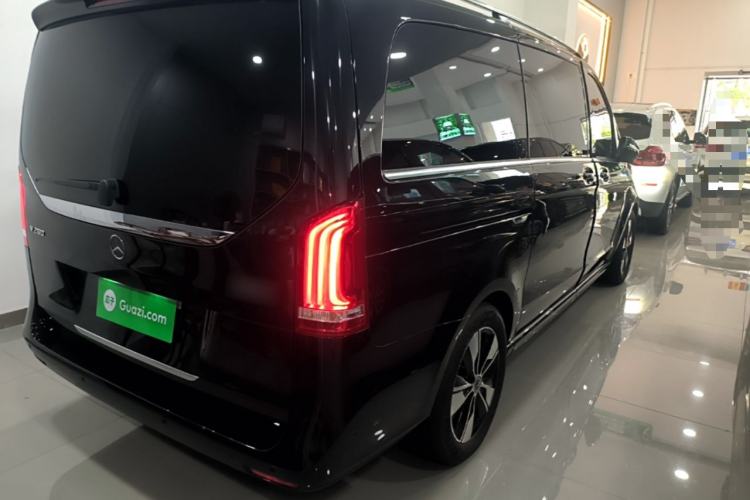 Used Mercedes-Benz V-Class 2022 V 260 Prestige Edition Rear Right 45 Deg