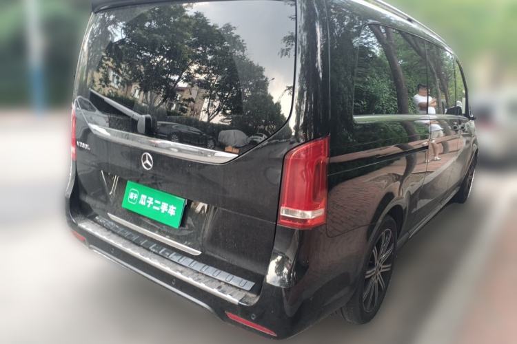 Used Mercedes-Benz V-Class 2022 V 260 L Long-wheelbase Luxury Edition Rear Right 45 Deg